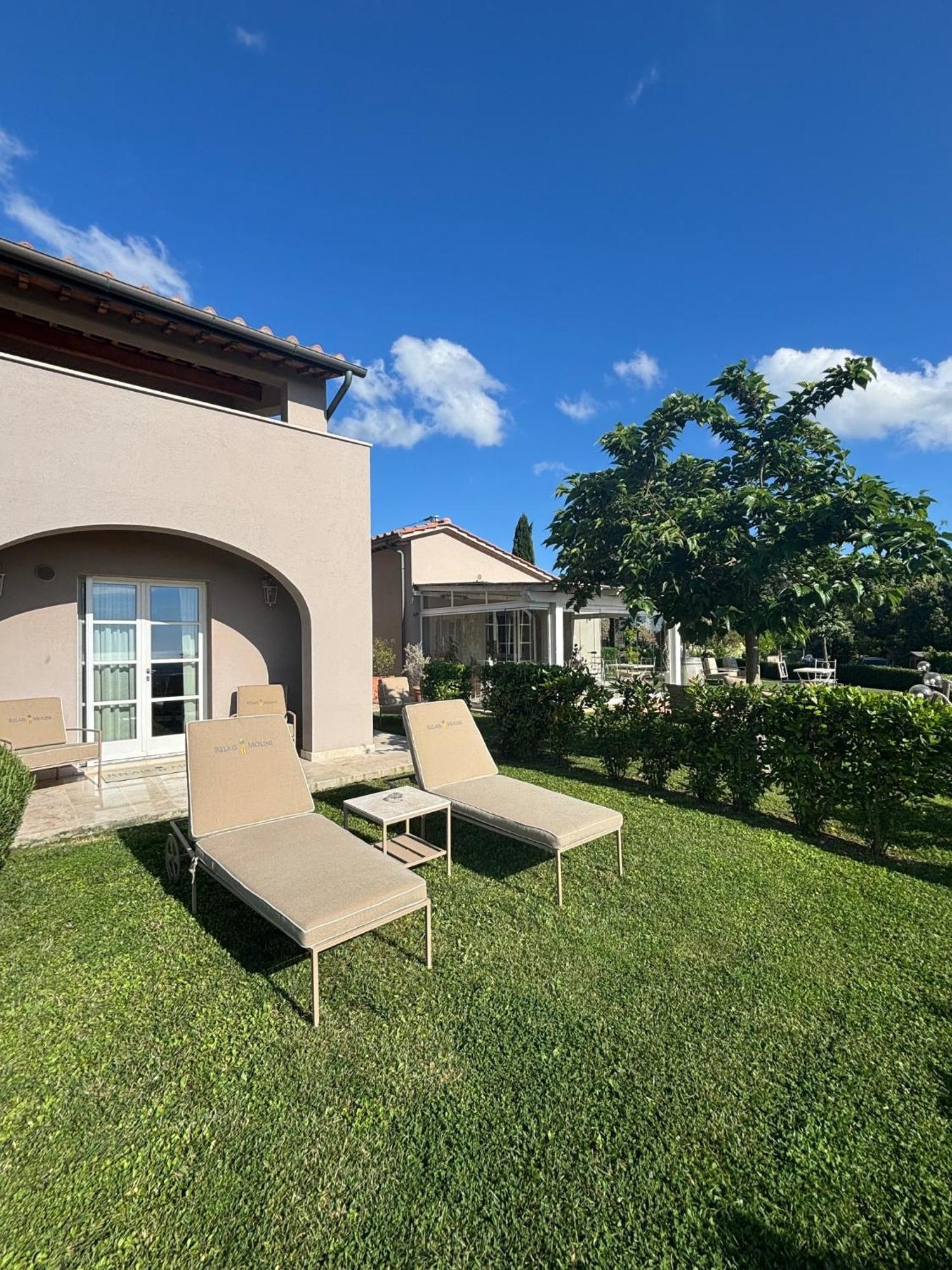 Relais Dei Molini Bed & Breakfast Castagneto Carducci Luaran gambar